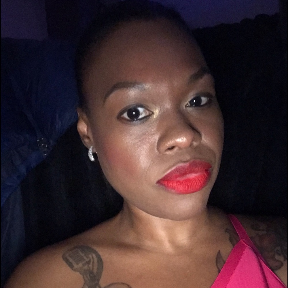 Meet your Posher, Lataunsha